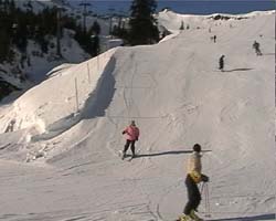 Diethilde kommt unten an der Kasereckbahn an